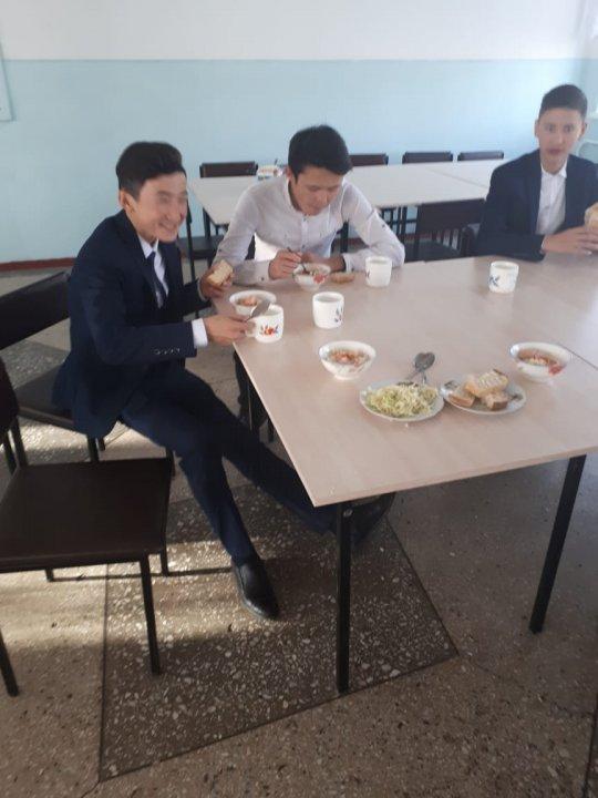 Ыстық тамақпен қамтамасыздандыру